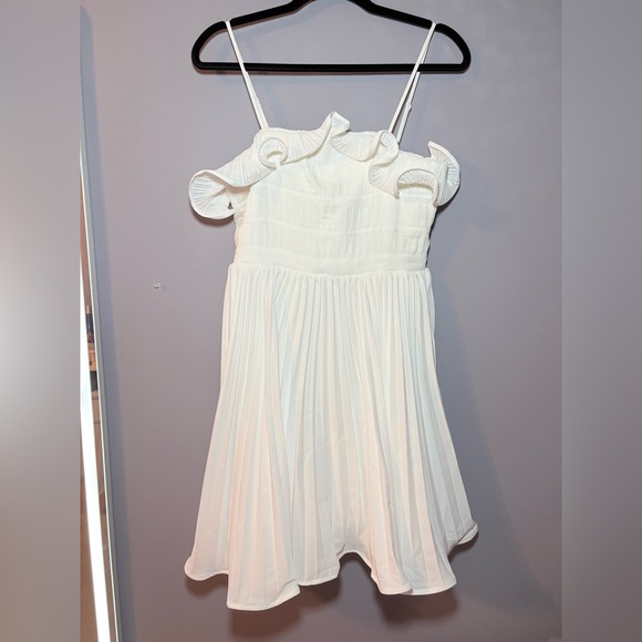 White Ruffle Pleated Mini Dress - Picture 3 of 6